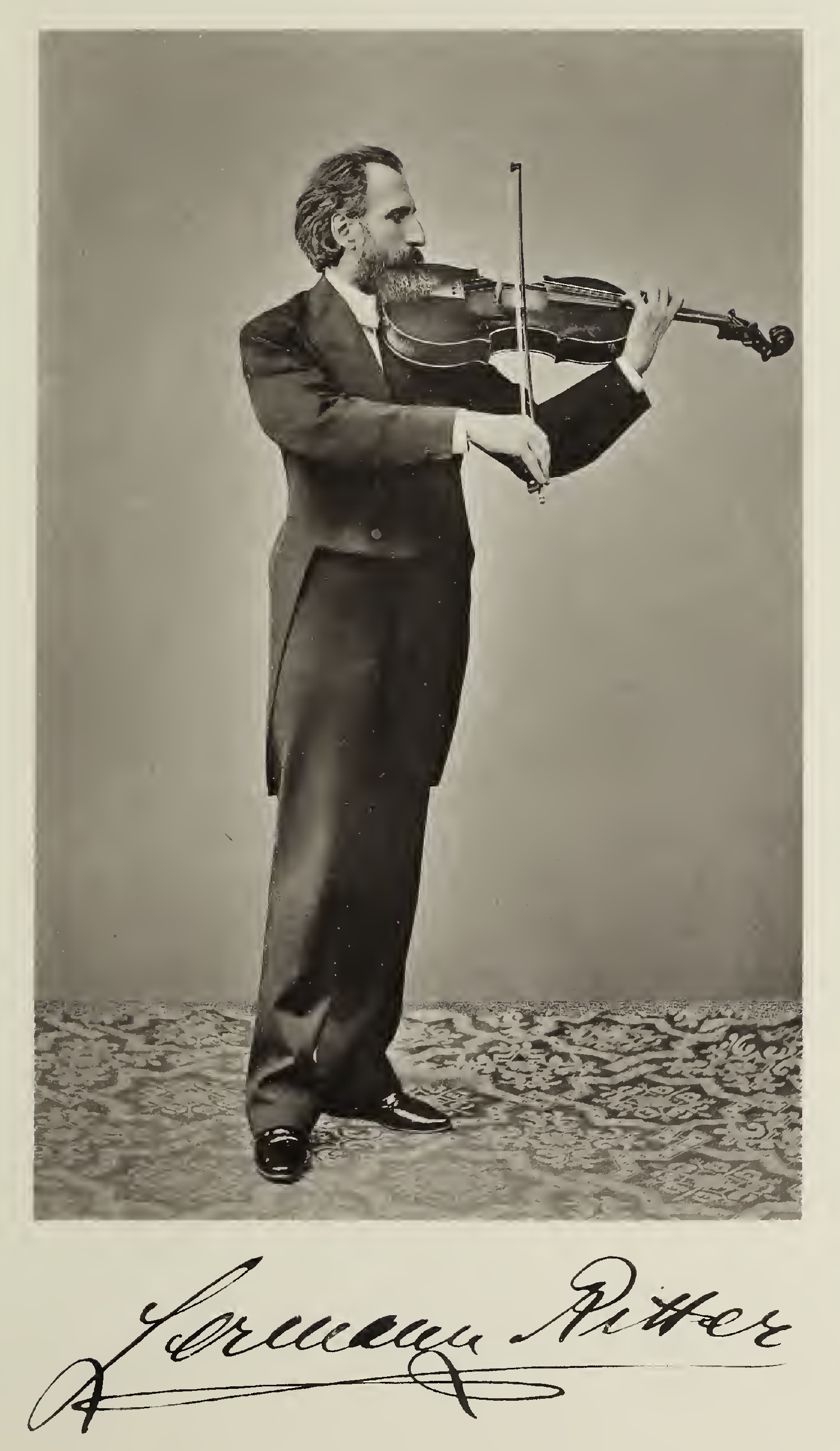 Hermann Ritter with his viola alta Hermann Ritter with his viola alta